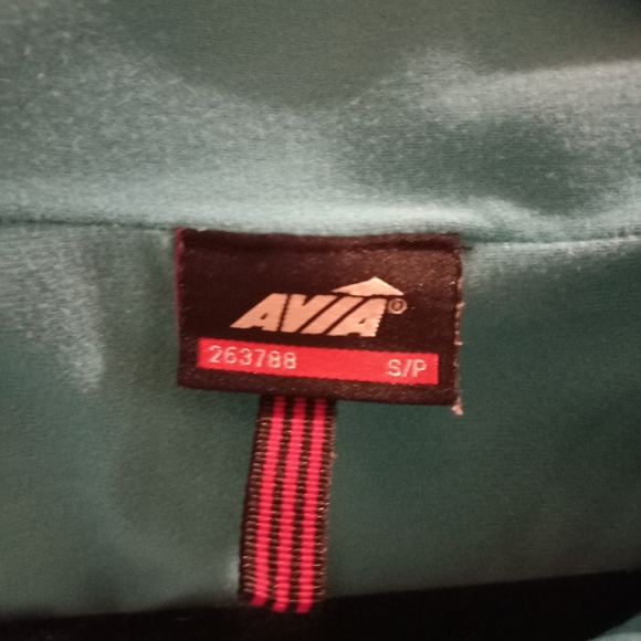 ⚡️3/$30⚡️Women’s Avia jacket- Small - Picture 4 of 6